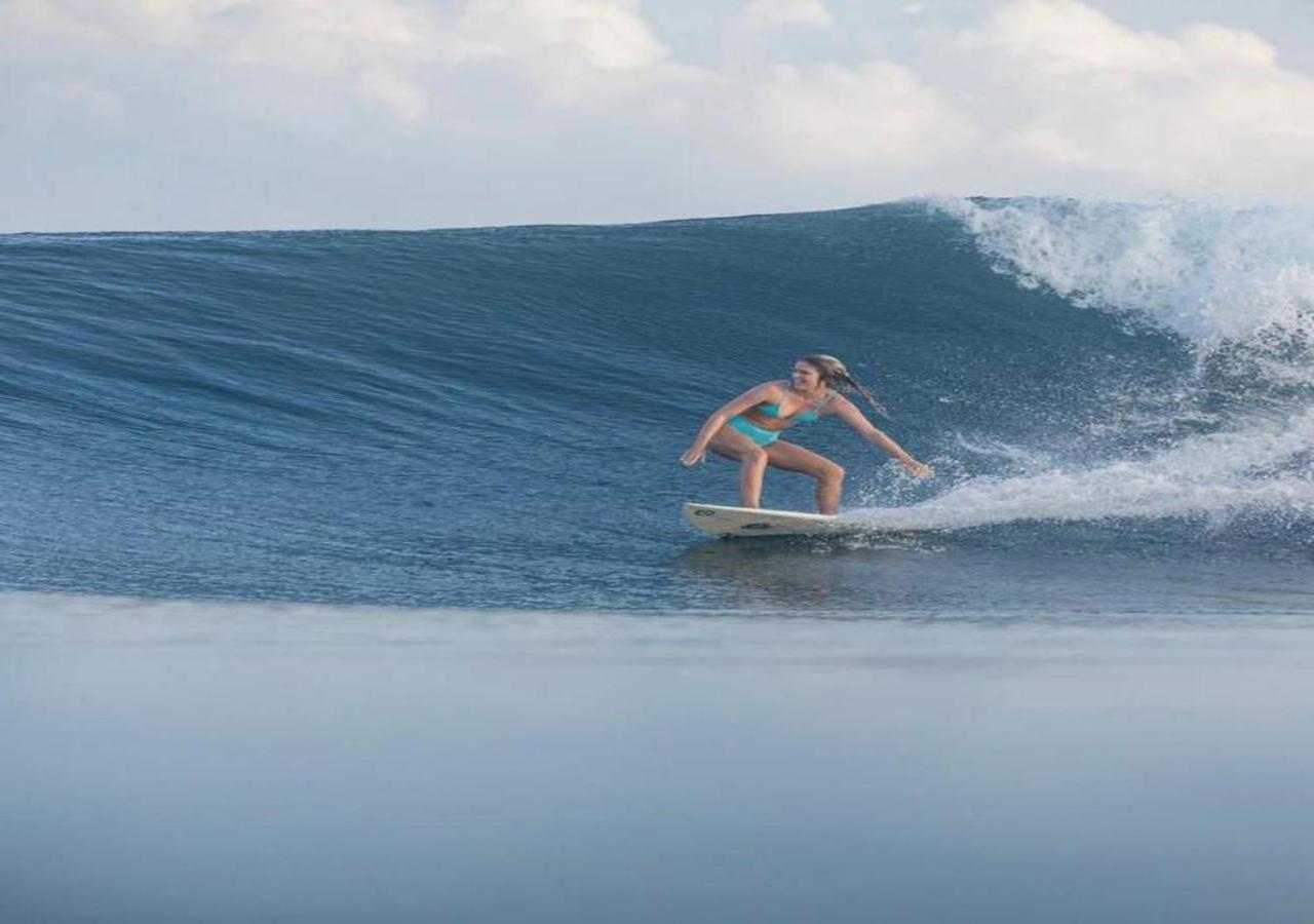 Surf Trip Maldives Hotel Thulusdhoo Exterior photo